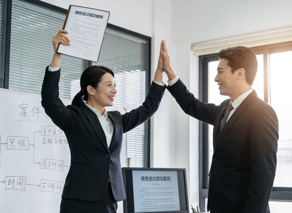 好友借款10万拒不归还，律师调解3周化解